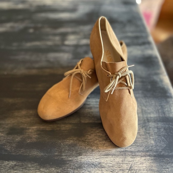 Orvis Women's Suede Lace-Up Flats Tan Size 7.5 Casual Lightweight Shoes​ - Picture 6 of 7